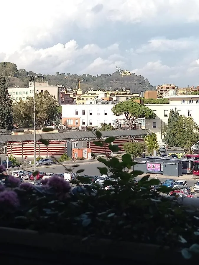 Quartopiano Guesthouse ローマ イタリア